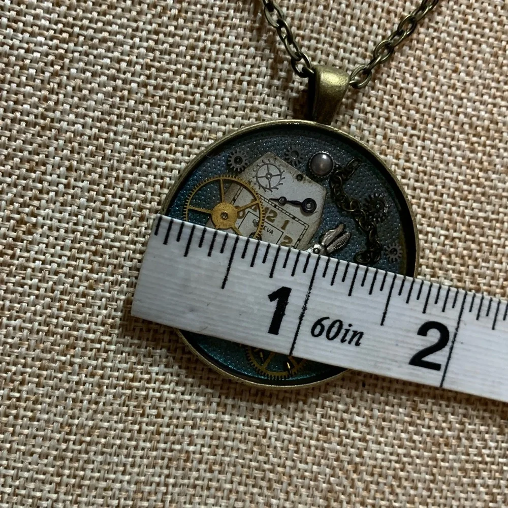 Alice in Wonderland Steampunk New Necklace Hand Crafted - Picture 6 of 9
